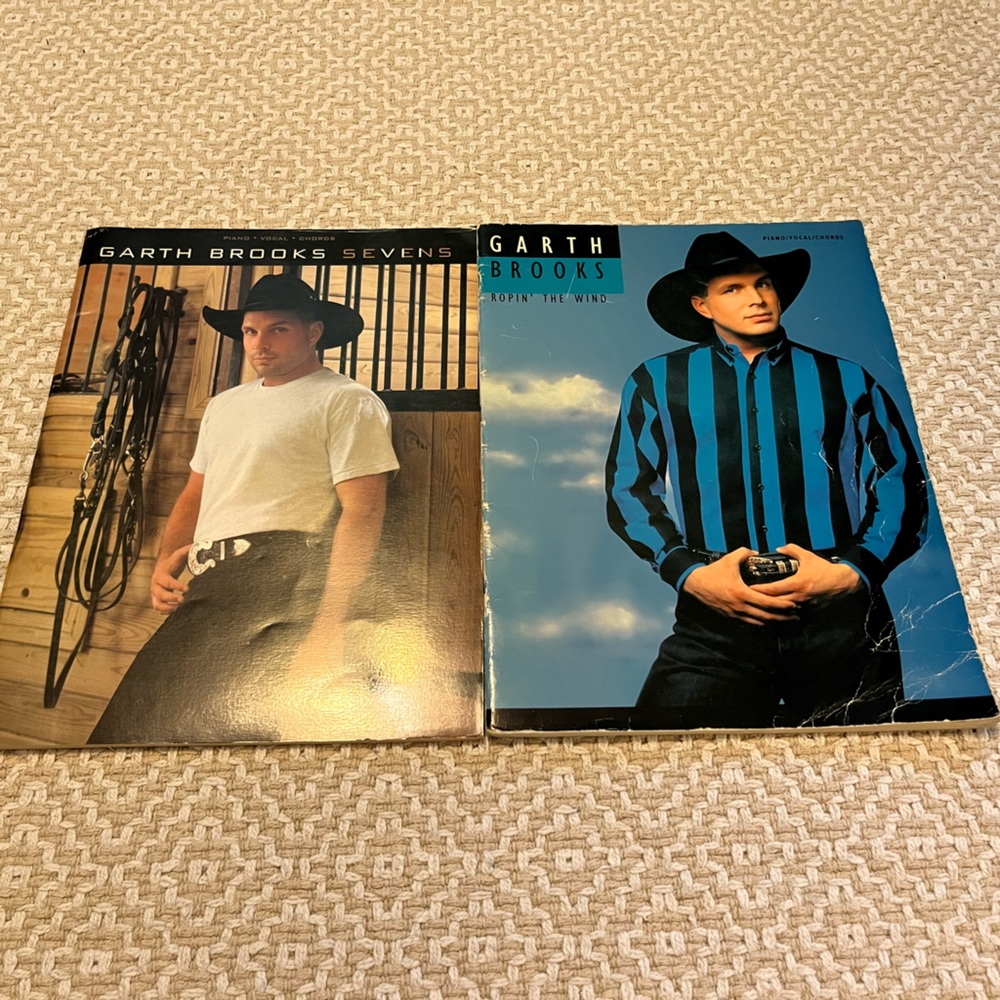 Garth Brooks piano sheet music (piano vocal guitar chords)